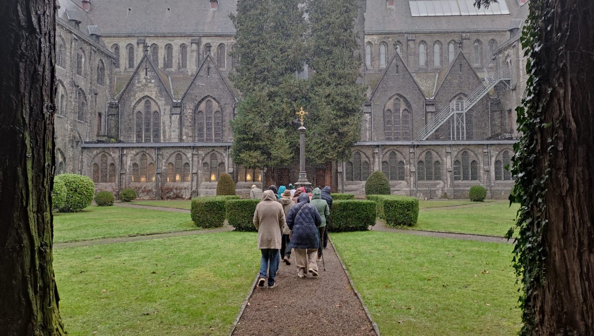 Encens naturels, eaux parfumées et retraite à l'abbaye de Maredsous